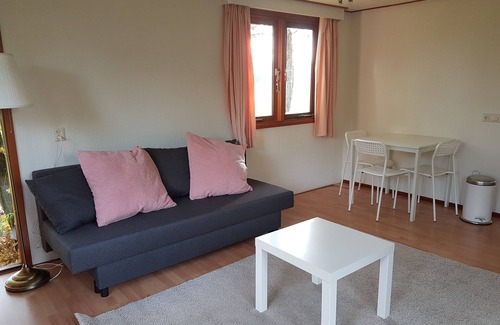 Lunteren Ski Chalet | Simple Chalet on Natural Farm near Natural Parks - 1hr from Amsterdam