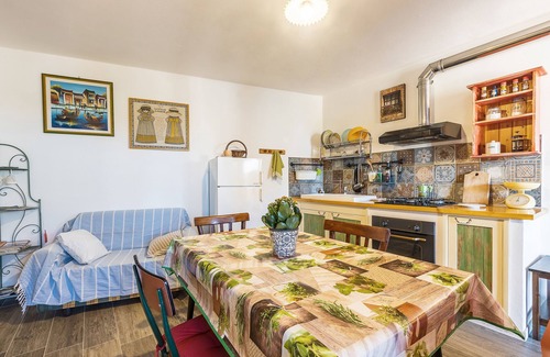Santa Maria Navarrese Apartment | Simple Relaxing Apartment