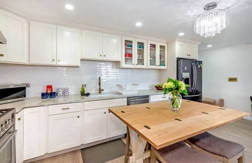 Waikiki Apartment | Simply Beautiful Waikīkī Apartment