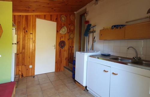 La Faute-sur-Mer House | Single-story house for 4, near beach and forest