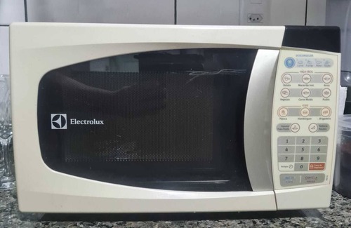 Goiania House | Single room with double bed, and garage in the best area of Goiânia.