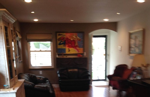 Squirrel Hill South House | Single Family Bungalow Near Universities, Hospitals- Long / Short term