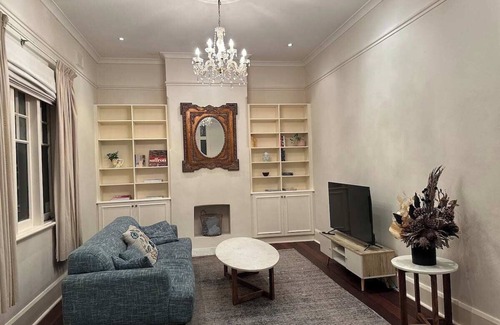Subiaco House | Single level 2 bedroom house with big yard and parking, pets welcome