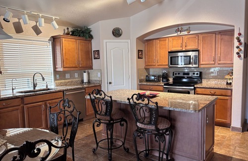 Maricopa House | Single Level, Beautiful home in Maricopa