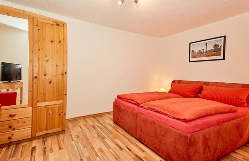 Kueser Plateau Bed & Breakfast | Single room - Gästehaus Esslinger