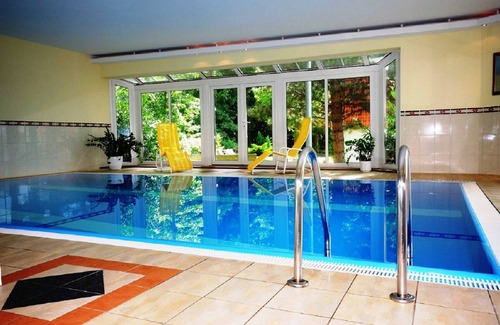 Plau am See House | Single room with balcony - Parkhotel Klüschenberg