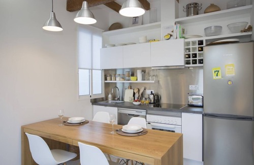 El Pilar Apartment | Singular Stays Roger de Flor
