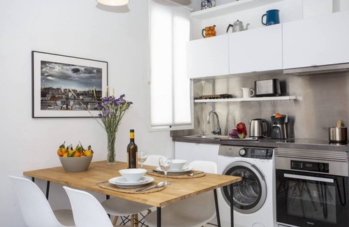 El Pilar Apartment | Singular Stays Roger de Flor