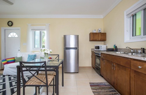 South Palmetto Point Apartment | Sir Charles Guest House