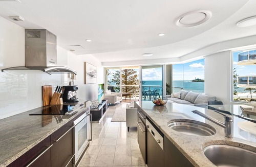 Mooloolaba Apartment | Sirocco 508 by G1, Two Bedroom Beachfront Apartment in Sirocco Resort