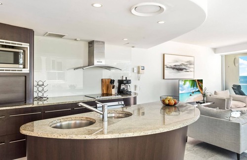 Mooloolaba Apartment | Sirocco 508 by G1, Two Bedroom Beachfront Apartment in Sirocco Resort