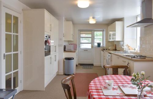 Llanarmon-yn-Ial House | Sisial Y Gwynt