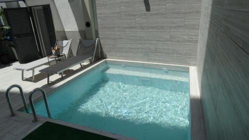 Portici House | Sisina Luxury Room Jacuzzi & Piscina