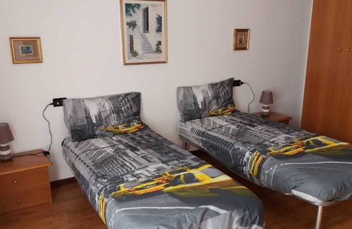 Stezzano Apartment | Sissi holiday home - Red kilometer