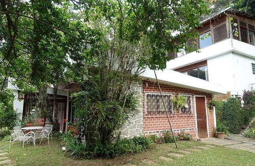 Teresopolis House | Site with panoramic views of the Atlantic forest and mountains, 10 minutes from downtown