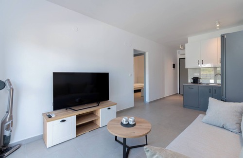 Nikita Apartment | SithoniaRS Ground Floor Gem in Nikiti
