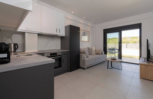 Nikita Apartment | SithoniaRS Ground Floor Gem in Nikiti