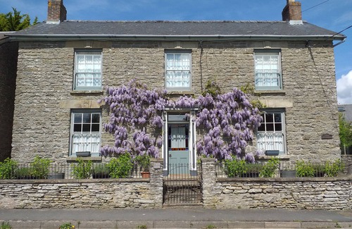 Evenjobb House | Situated in the heart of the Radnorshire Valley close to Offa's Dyke Footpath