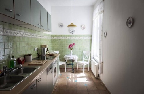 Zeuthen House | Situated on the peninsula, with private lake access