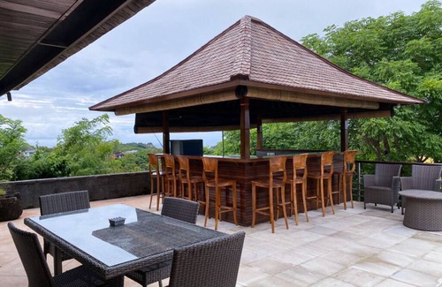 Pecatu Villa | Six-bedroom villa in Uluwatu, a perfect place to have holiday with family.