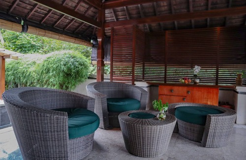 Pecatu Villa | Six-bedroom villa in Uluwatu, a perfect place to have holiday with family.