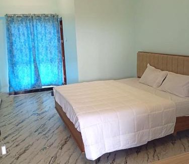 Uttamapalaiyam Hotel | Sixth Star Inn