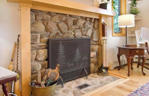 Sunapee House | Sizeable home with great view near to Sunapee Harbor, 10 mins from Mt. Sunapee