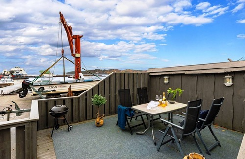 Tysnes House | Sjøstrand by Interhome