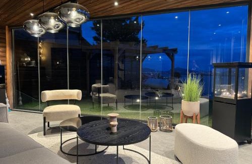 Asane Apartment | Sjøutsikt, jacuzzi og solfylt