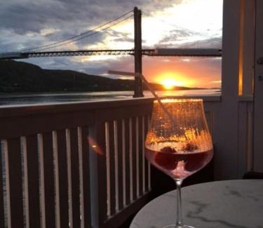 Evenskjer House | Sjøhus ved Tjeldsundet - House by the sea