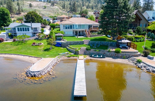 Okanagan-Similkameen House | Skaha LakeFront BnB: Your Lakefront Home-Away-From-Home