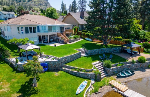 Okanagan-Similkameen House | Skaha LakeFront BnB: Your Lakefront Home-Away-From-Home