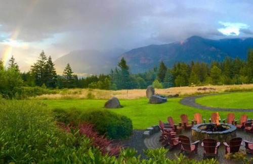 Stevenson House | Skamania Lodge! Close to Columbia River Gorge! Free Parking, Pool