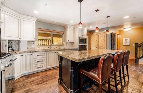 Bear Hollow Village House | Ski Haven: Elegant Townhome w/Private Hot Tub