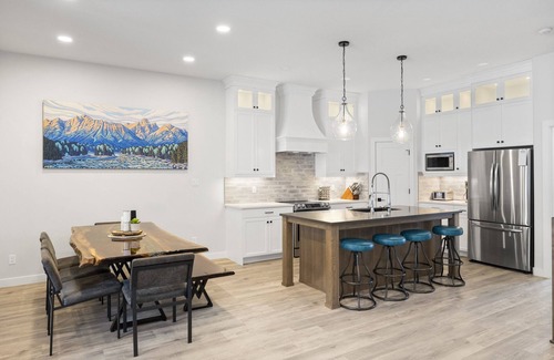 East Kootenay House | Ski-In Chalet at Fernie Alpine Swim Spa & Sauna B