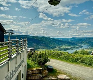 Hafjell Apartment | Ski-In Out apt Hafjell - Sauna and Stunning Views