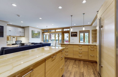Vail Condo | Ski-in/out condo with fireplace, balcony, fast WiFi & shared hot tub, pool, W/D