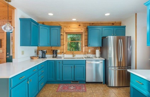 Wolf Laurel Cabin | Ski In/Out @ Hatley Pointe ~Views~HotTub ~Fire Pit