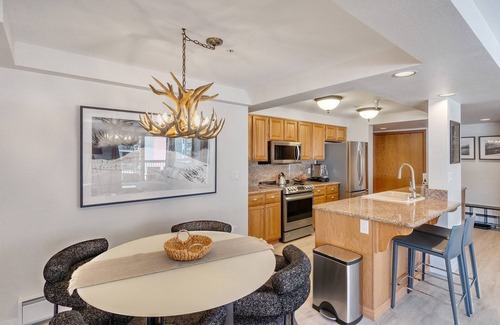 Steamboat Springs Condo | Ski-In/Ski-Out 1 BD Modern Luxury Slopeside Retreat
