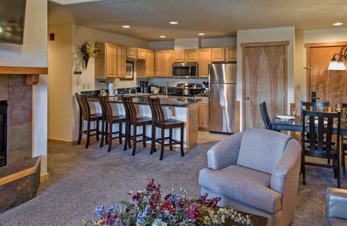 Four O'Clock Resort | Ski in, ski out at amazing Breck Resort! 2/19/23-2/26/23