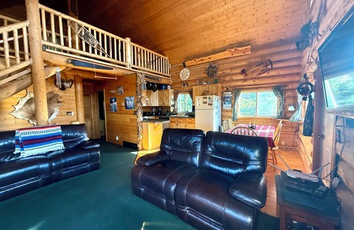Powder Mountain Cabin | Ski in - Ski out Log Cabin at Powder Mountain