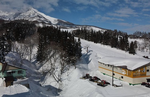 Myoko Ski Chalet | Ski In Ski Out Myoko! Luxury 5 Bedroom Chalet