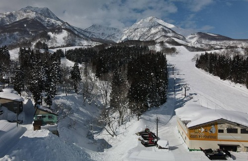 Myoko Ski Chalet | Ski In Ski Out Myoko! Luxury 5 Bedroom Chalet