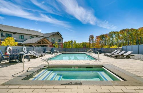 Ludlow Apartment | Ski-inandOut Okemo Mountain Resort Condo with Balcony