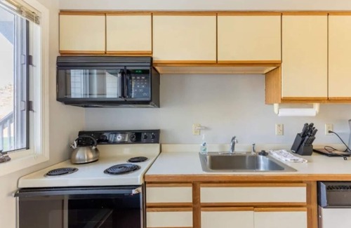 Ellicottville House | ⛰️☀️ SKIING, HIKING, VILLAGE OF ELLICOTTVILLE MOUNTAIN ESCAPE