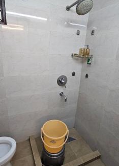 Safdarjung Enclave Apartment | Sky Bloom 2BHK Luxury Homestay