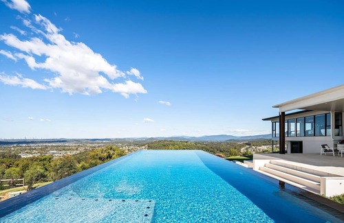Upper Coomera House | Sky High Estate (Ocean Views)