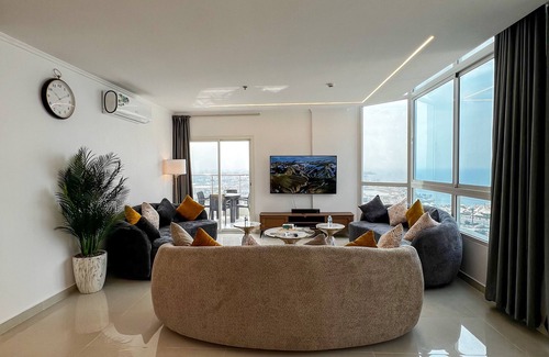 Ash Shati Apartment | Sky-high Villa فيلا عنان السماء