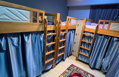 Dubai Marina Hotel | Sky Line View