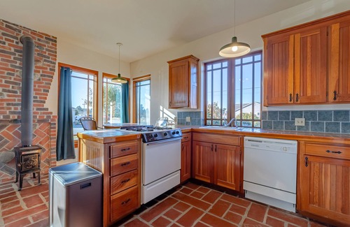 McKinleyville House | SkyDeck House 2 Floors